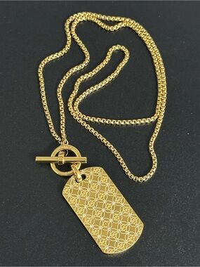 Michael Kors Gold Patterned Dog Tag Toggle Necklace